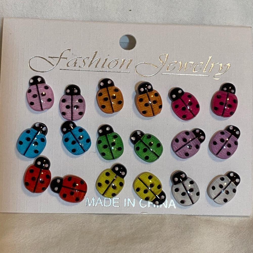 Ladybug Earrings - Picture 3 of 3
